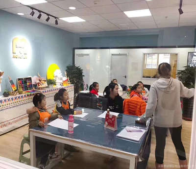 智翔(大連)教育咨詢服務(wù) 專業(yè)導(dǎo)航，點(diǎn)亮求學(xué)與職業(yè)發(fā)展之路